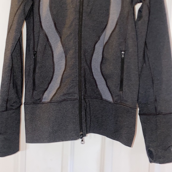 Lululemon zip up jacket - Picture 3 of 10